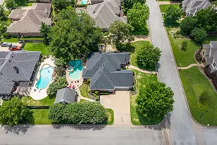 2102 Holly Creek Dr, Tyler, TX 75703 - Photo 6