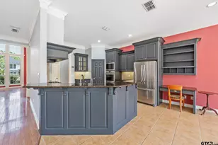 2102 Holly Creek Dr, Tyler, TX 75703 - Photo 14