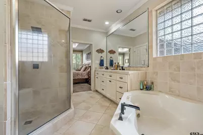 2102 Holly Creek Dr, Tyler, TX 75703 - Photo 22