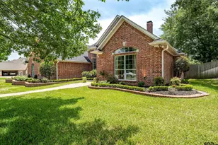 2102 Holly Creek Dr, Tyler, TX 75703 - Photo 4