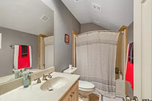 2102 Holly Creek Dr, Tyler, TX 75703 - Photo 34