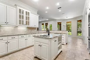 3683 Bentridge Ct, Tyler, TX 75707 - Photo 10