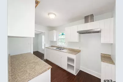 618 N Moore, Tyler, TX 75702 - Photo 12