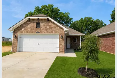 612 Park Central, Chandler, TX 75758 - Photo 1