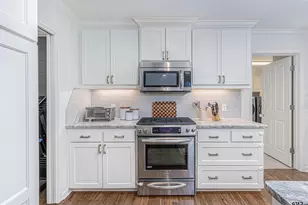 2029 Montrose Dr, Tyler, TX 75701 - Photo 10