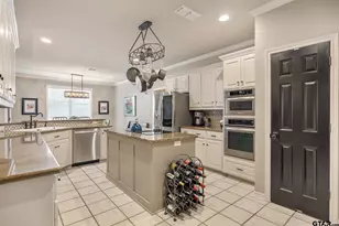 1413 Holly Creek Dr, Tyler, TX 75703 - Photo 10