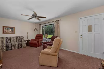 112 Blacknall, Henderson, TX 75652 - Photo 4