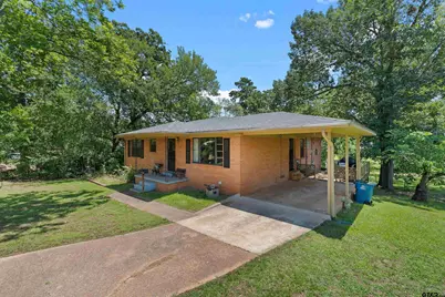 112 Blacknall, Henderson, TX 75652 - Photo 2