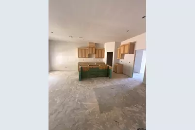 7929 Greenhill Drive, Tyler, TX 75703 - Photo 2
