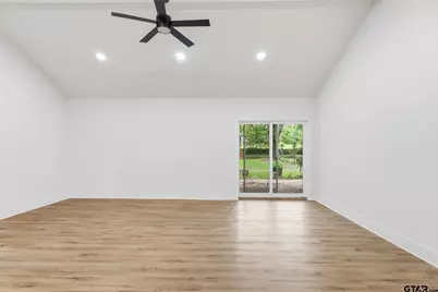 1004 Jeff Davis, Tyler, TX 75703 - Photo 4