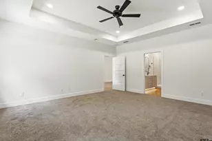 16430 Crossing Cir, Lindale, TX 75771 - Photo 18