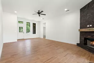 16430 Crossing Cir, Lindale, TX 75771 - Photo 4