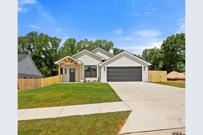 16430 Crossing Circle, Lindale, TX 75771 - Photo 1