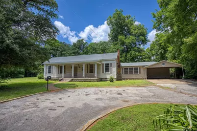 407 E Kolstad, Palestine, TX 75801 - Photo 1