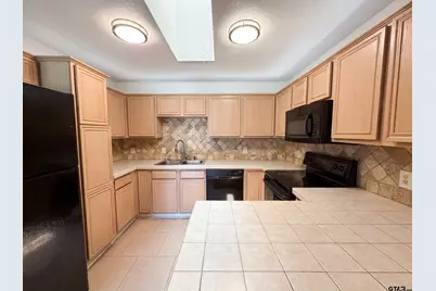 10740 Southern Trace Cir, Flint, TX 75762 - Photo 2