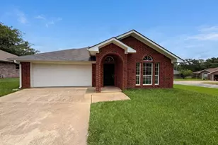 10740 Southern Trace Cir, Flint, TX 75762 - Photo 1