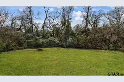 1129 S Saleh Ave, Tyler, TX 75702 - Photo 14