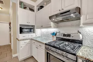 16165 Chris Ln, Tyler, TX 75703 - Photo 4