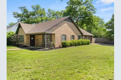 701 N Montgomery St, Gilmer, TX 75644 - Photo 10