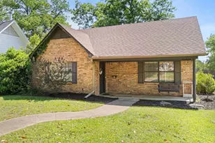 701 N Montgomery St, Gilmer, TX 75644 - Photo 8