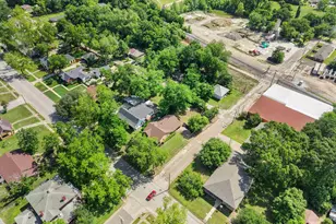 701 N Montgomery St, Gilmer, TX 75644 - Photo 6