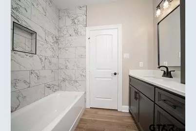 404 Small Oaks Road, Kilgore, TX 75662 - Photo 22