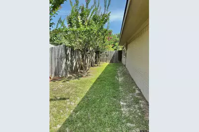 3307 Bogota, Athens, TX 75752 - Photo 26