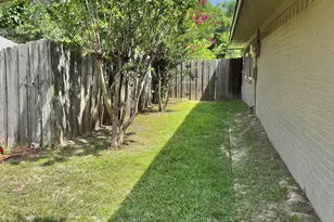 3307 Bogota, Athens, TX 75752 - Photo 26