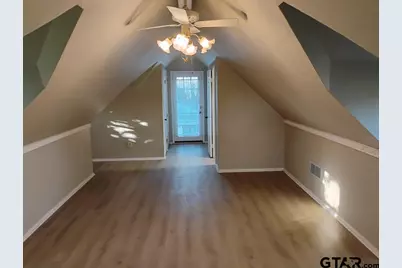 504 N Newsom St, Mineola, TX 75773 - Photo 2