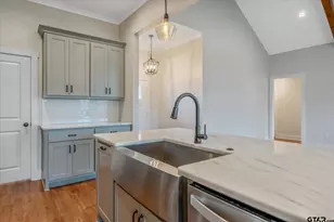 429 Laura Ln, Chandler, TX 75758 - Photo 8