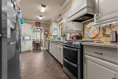 2807 S Fm 225, Henderson, TX 75654 - Photo 14
