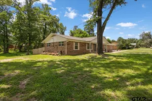 413 Angelina, Jacksonville, TX 75766 - Photo 2