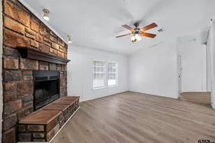 350 Co Rd 3911, Jacksonville, TX 75766 - Photo 2