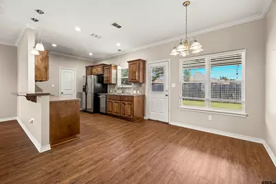 411 Harrell, Chandler, TX 75758 - Photo 12