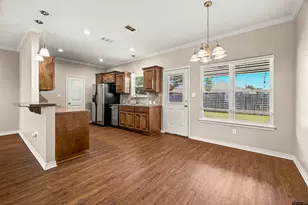 411 Harrell, Chandler, TX 75758 - Photo 12