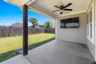 411 Harrell, Chandler, TX 75758 - Photo 10