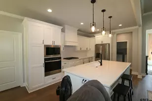 11863 Gillian Ct, Tyler, TX 75703 - Photo 10