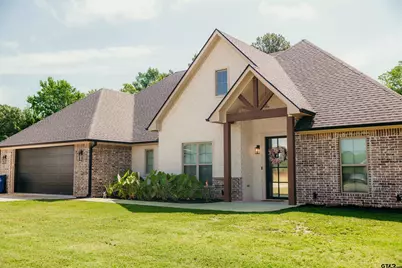 102 Oak Trail Crk, Kilgore, TX 75662 - Photo 1