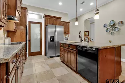 110 Timber Creek Ct, Lindale, TX 75771 - Photo 10