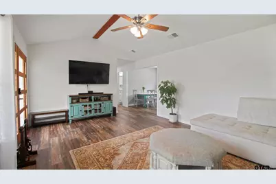 2395 E Royal Drive, Chandler, TX 75758 - Photo 6