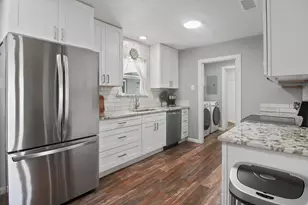 2395 E Royal Dr, Chandler, TX 75758 - Photo 8