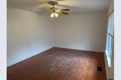 301 S Howison, Bogata, TX 75417 - Photo 2