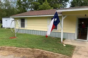 106 SW 5th, Bogata, TX 75417 - Photo 2