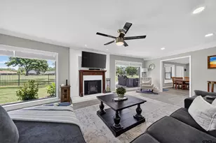 102 Monticello Ln, Bullard, TX 75757 - Photo 6