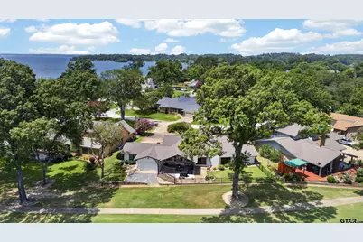 102 Monticello Ln, Bullard, TX 75757 - Photo 2