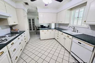 926 Circle Dr, Jacksonville, TX 75766 - Photo 10