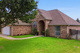 104 Charles, Lindale, TX 75771 - Photo 2