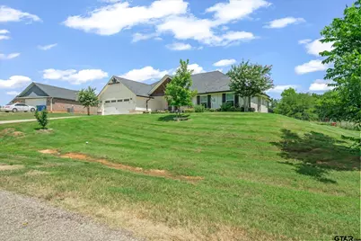 797 Oklahoma St, Van, TX 75790 - Photo 2
