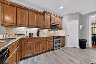 14317 Cedarwood Cir, Tyler, TX 75703 - Photo 10