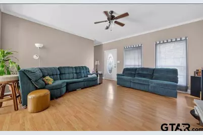 517 Wildewood, Chandler, TX 75758 - Photo 2
